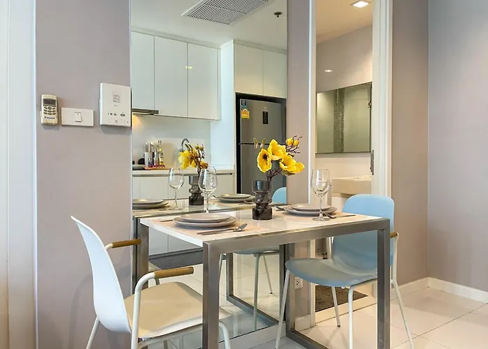 公寓 Near Bts L Fully Furnish L Gym And Pool 曼谷