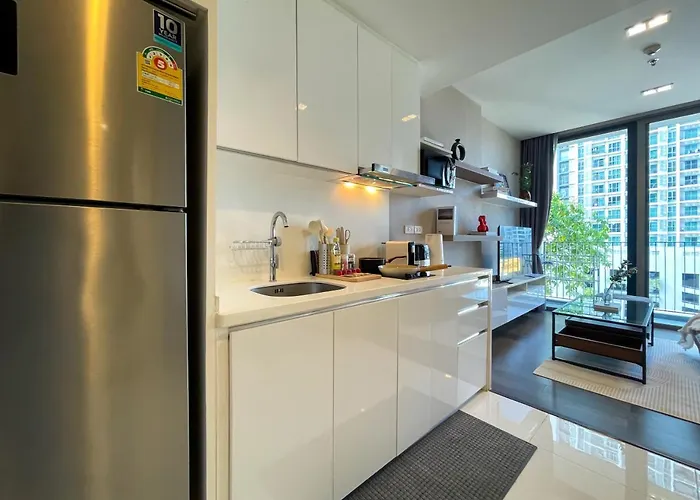 Near Bts L Fully Furnish L Gym And Pool
